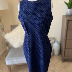 Calvin Klein Navy and Black Textured Midi Dress🌸🌸☀️